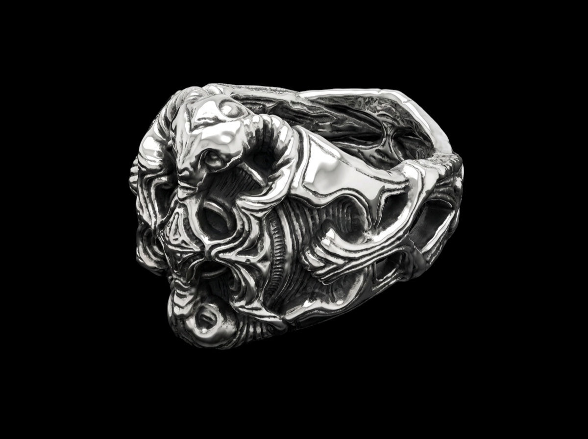 The Gothic Relic Ring - 3/4 view