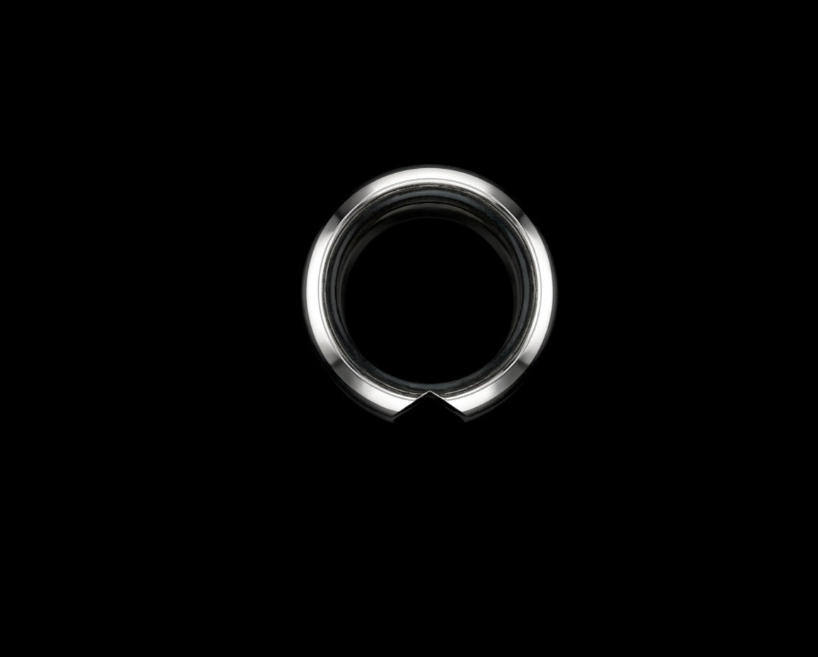 The Cleft Band Ring - top view